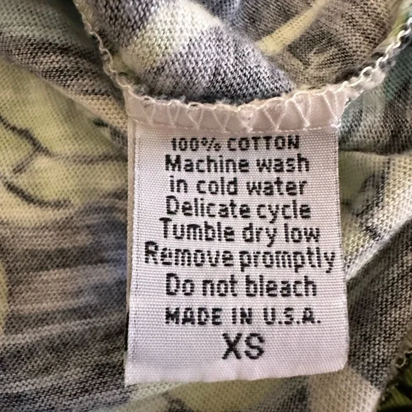 Kealopiko Hawaii Tropical Print Cropped Tee T-shirt size XS - Picture 6 of 11